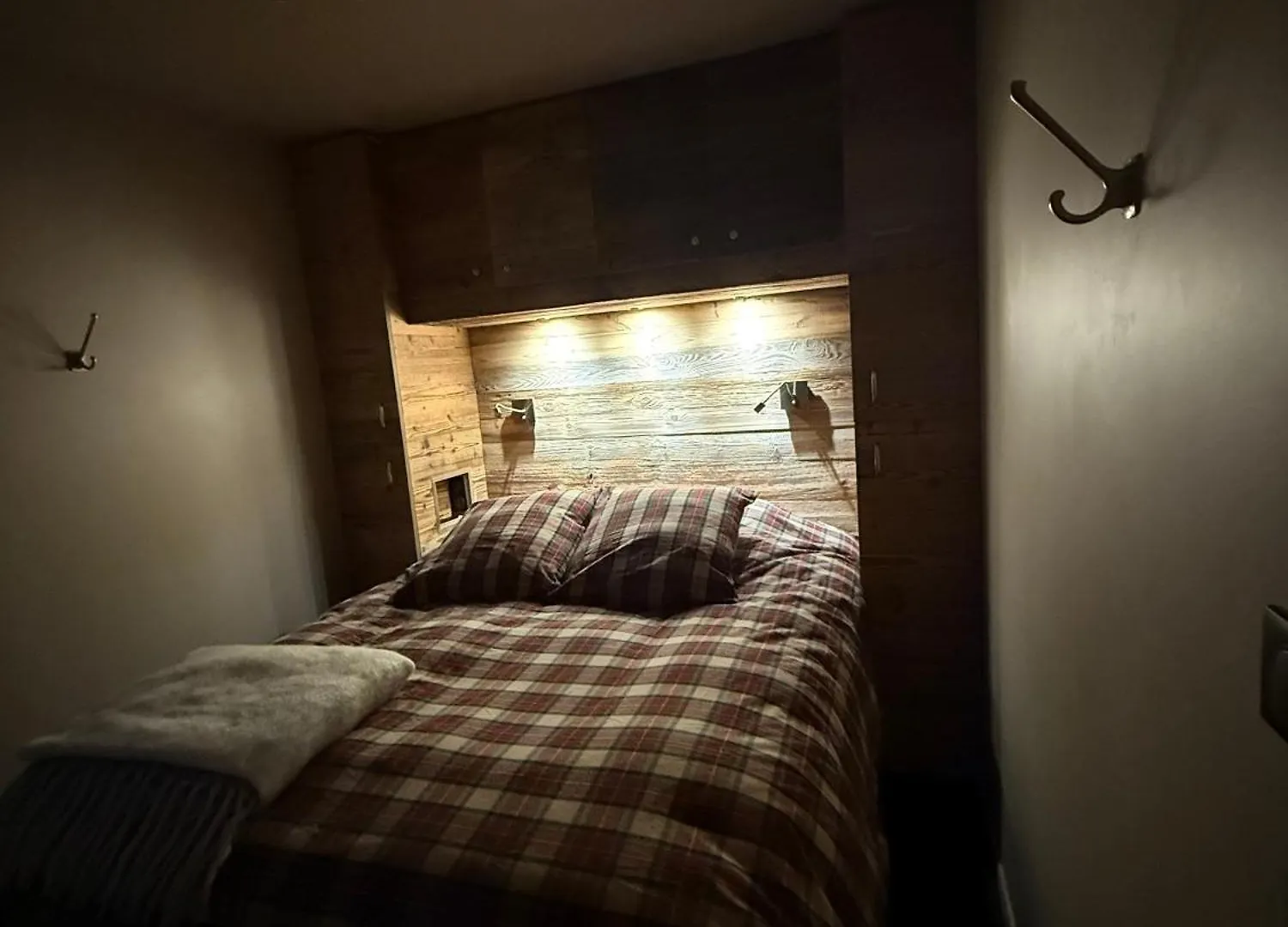 Myhome - L'Absinthe Bleue - Appartement 4-6 Personnes Neuf 4 Etoiles - Balcon Sud- Ski Aux Pieds - Tignes Val Claret Apartment